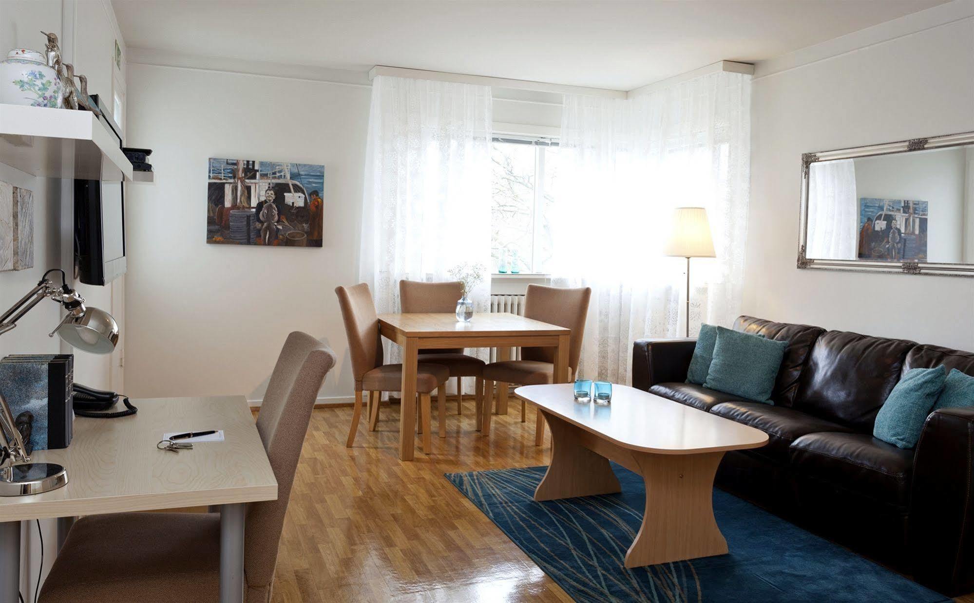 Castle House & Embassy Luxury Apartments レイキャヴィーク エクステリア 写真