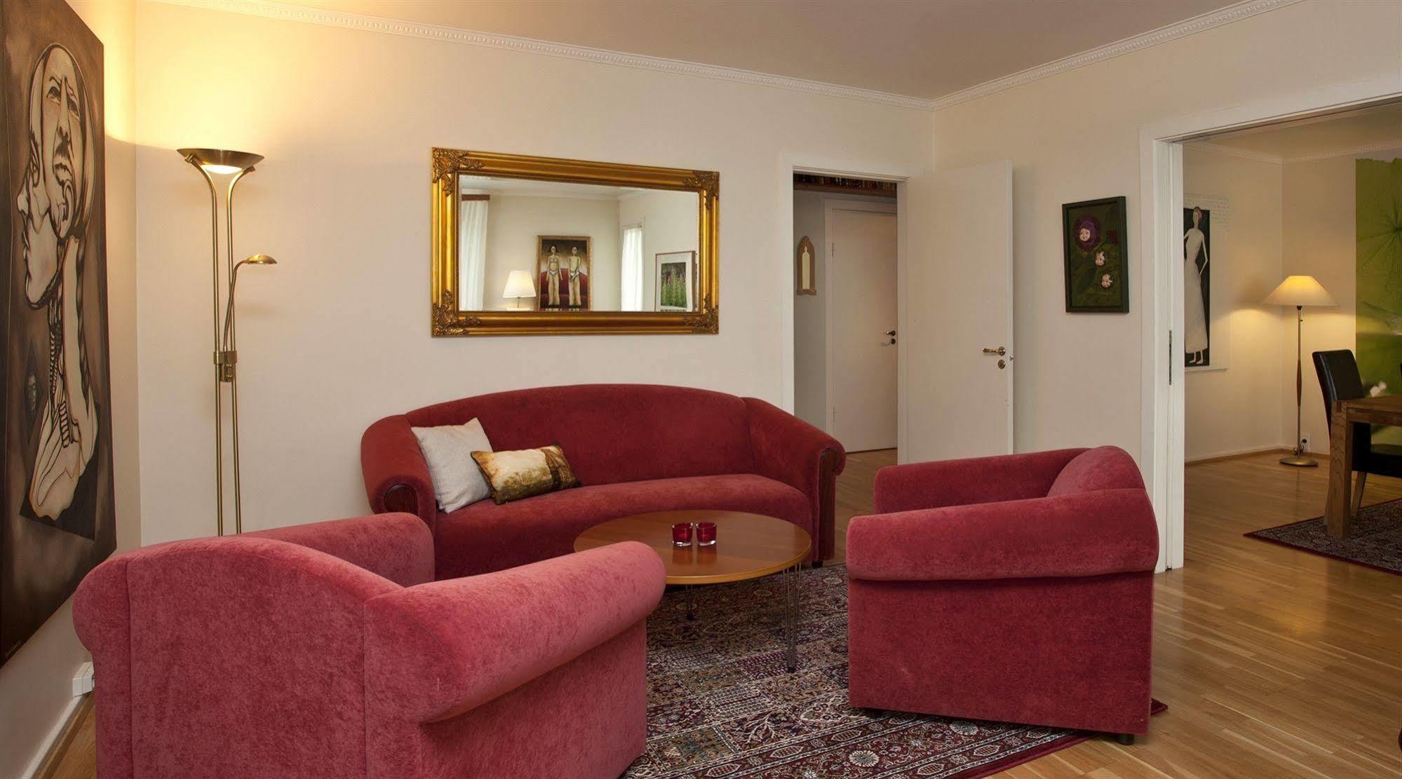 Castle House & Embassy Luxury Apartments レイキャヴィーク エクステリア 写真